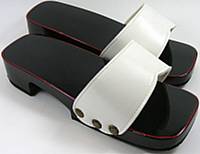 漆塗桐サンダル 黒